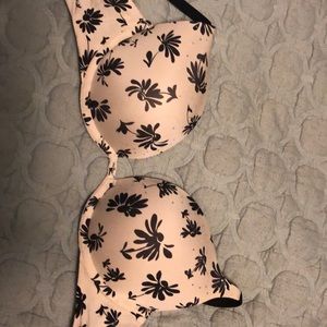 Victoria Secret Bra